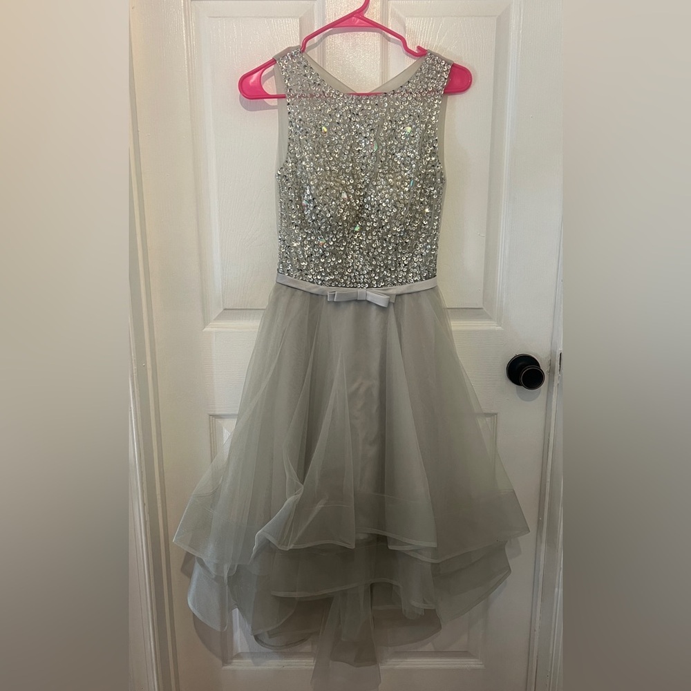 TS COUTURE Women’s Silver Sequin Sleeveless Layered Tulle Formal Dress Size 0